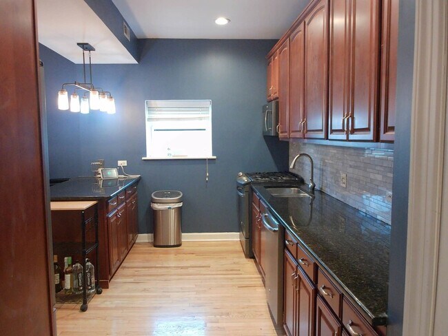 Photo - 6324 S Kimbark Ave Unit 405