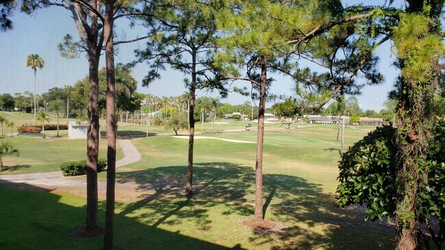 Building Photo - 3755 Via Poinciana Unit 304