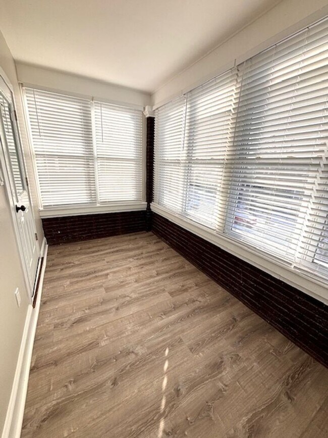 Photo - 3853 W Palmer St Unit 2W