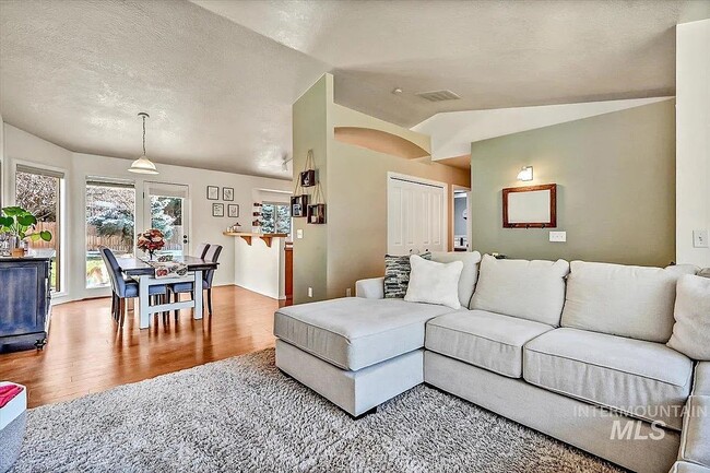 Photo - 5668 S Kalmia Pl
