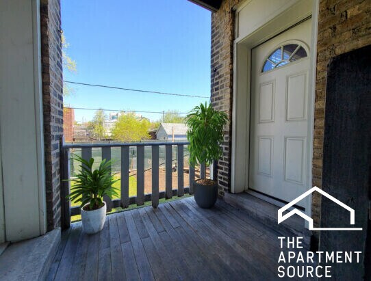 Photo - 2329 N Rockwell St Unit 2C