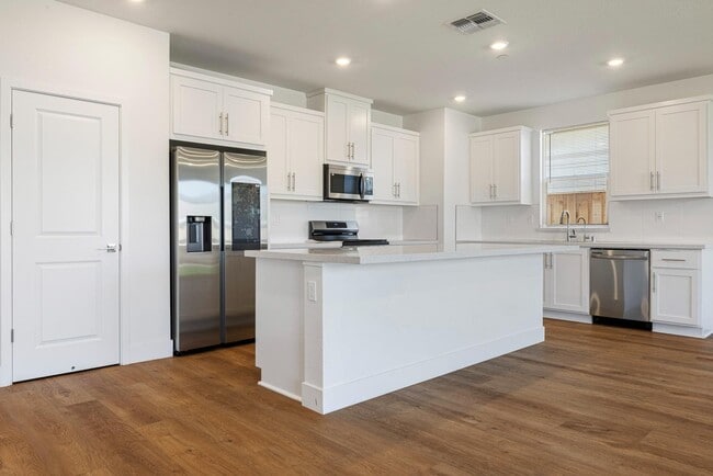 Photo - 2209 Greenhorn Rd