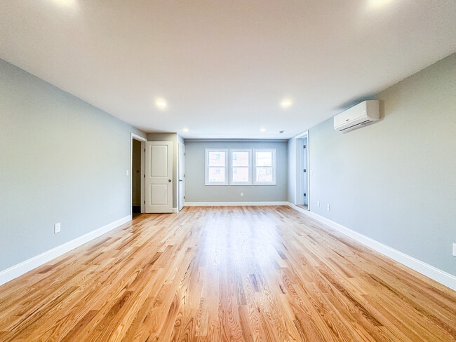 Photo - 58 Chestnut St Unit 2