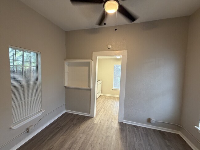 Photo - 1817 San Luis St