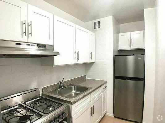 Building Photo - 0 bedroom in Bronx NY 10471 Unit 1D Rental