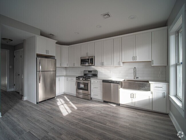 Building Photo - 143 London St Unit 2 Rental