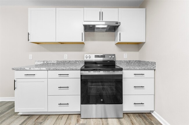 Photo - 804 Avenue I