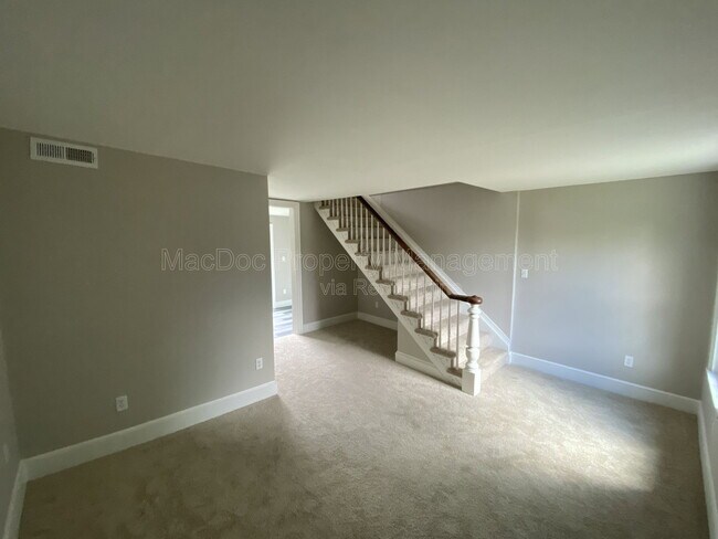 Photo - 210 Milford St Unit B