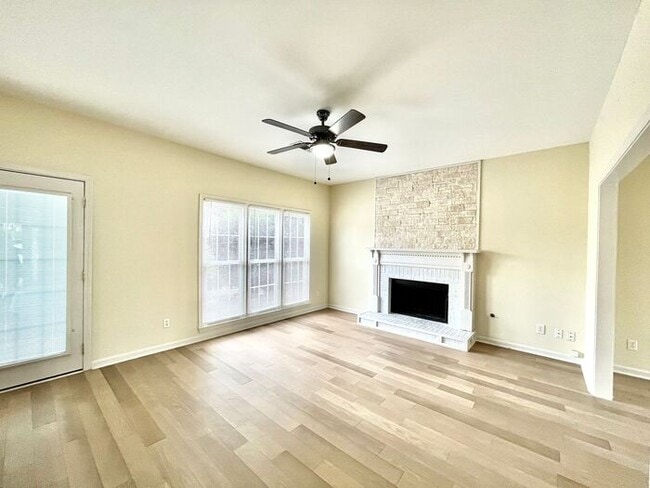 Photo - 4925 Byers Rd