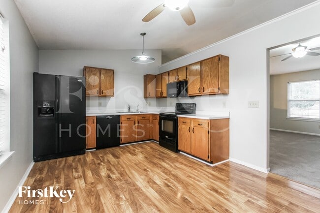 Photo - 1524 Blue Brook Way