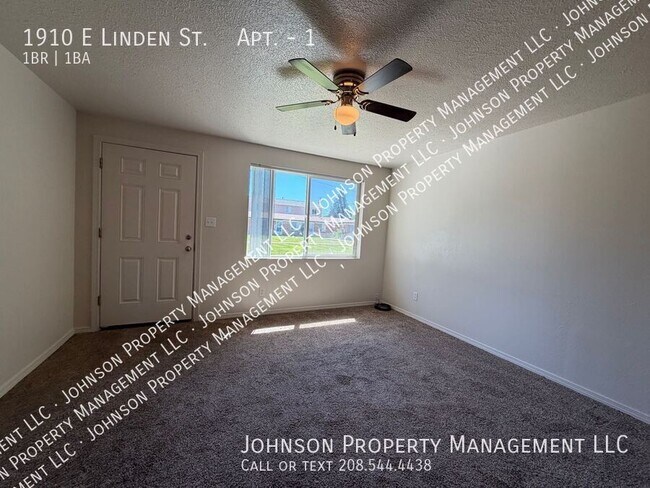 Photo - 1910 E Linden St Unit 1
