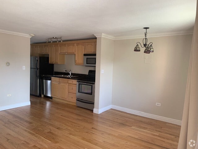 Building Photo - 558 N Washington St Unit 203 Rental