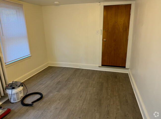 Building Photo - 409 Farnsworth Avenue Unit Apt 2