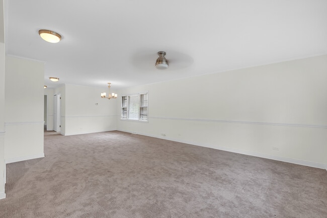 Photo - 5018 Dobson St