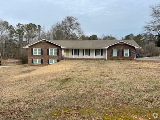 Building Photo - 8335 Ridge Rd Rental