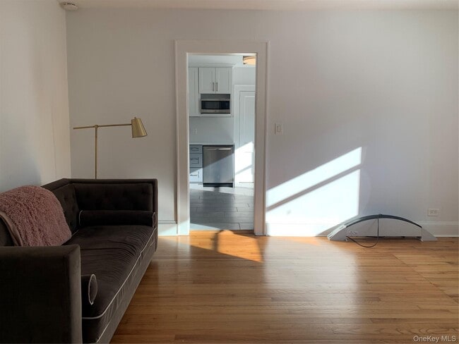 185 Forest Ave