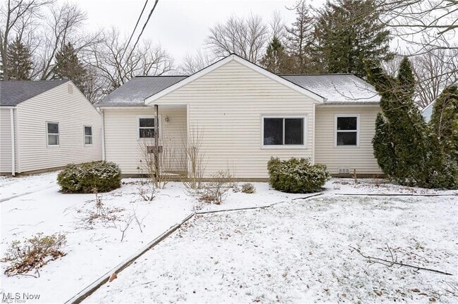 Building Photo - 5649 Burns Rd Rental