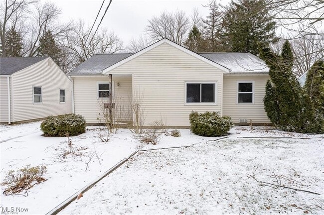 Building Photo - 5649 Burns Rd Rental