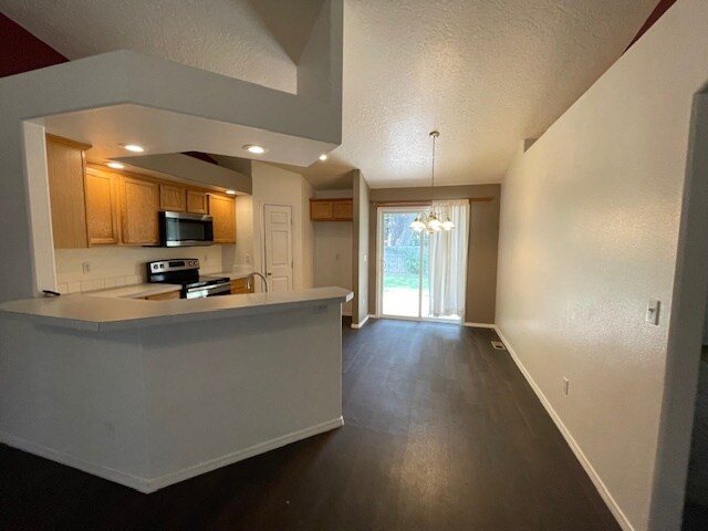 Photo - 87 Eaton Rd