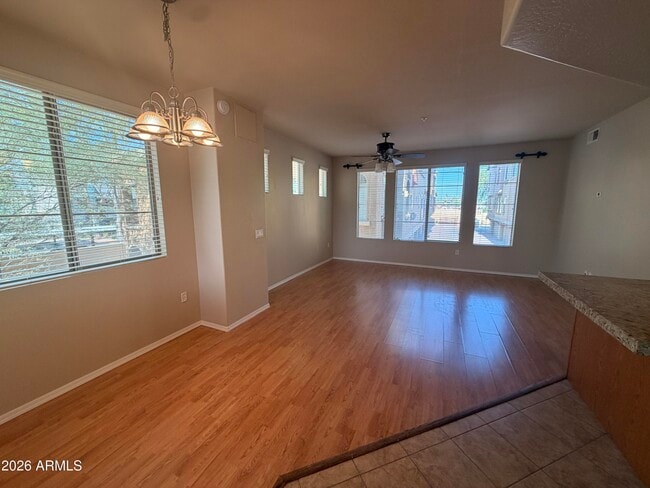 Photo - 3250 W Greenway Rd