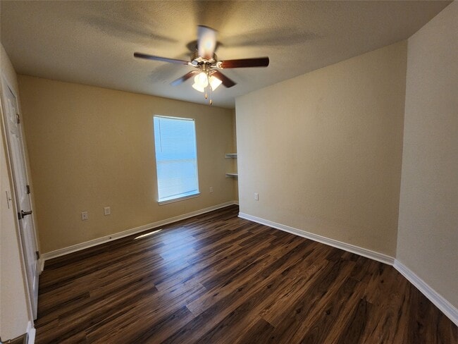 Photo - 2402 14th Ave N