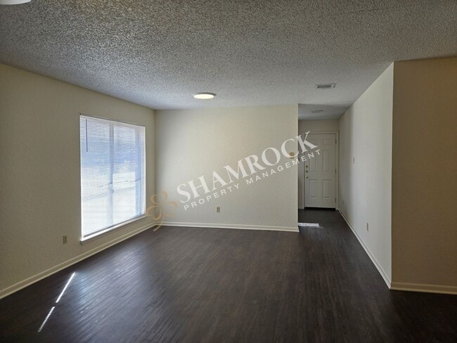 Photo - 2-Bedroom Waco ISD Duplex!