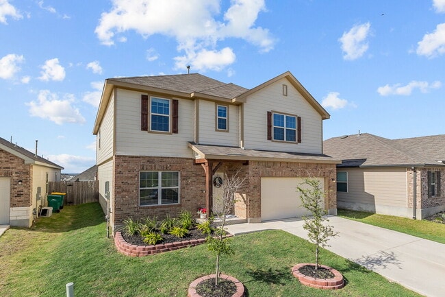 Photo - ASK ABOUT FREE APPLICATIONS THROUGH AUGUST!

"Spacious 6-Bedroom Retreat with 3.5 Baths and Over ...