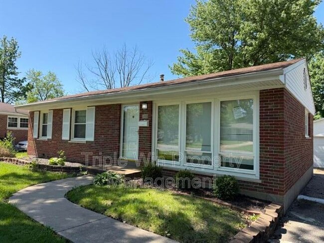 Photo - 185 St Eugene Ln