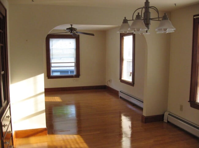 Photo - 1 Mount Pleasant St Unit 1 upper