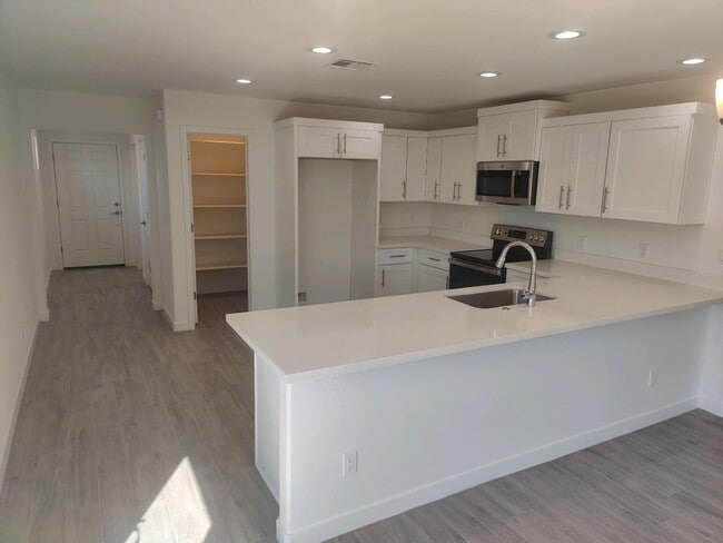 Photo - 9543 W Troy Dr