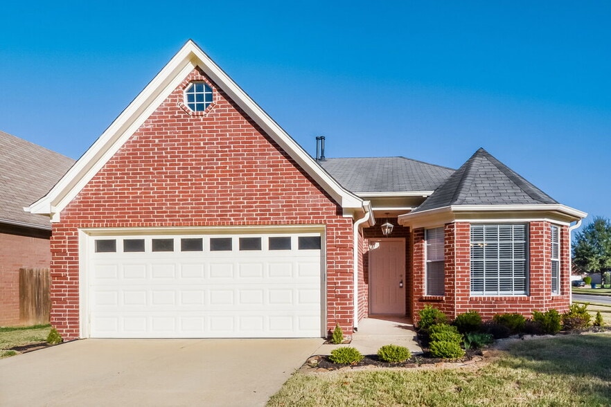 8334 Regal Bend Dr