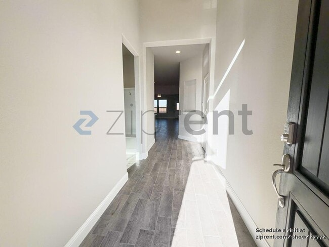 Photo - 3108 Lionsgate Dr