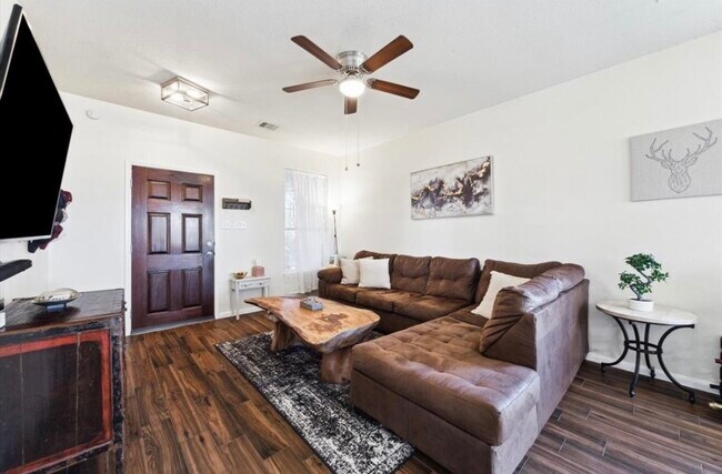 Photo - 10422 Lyndon Meadows Dr