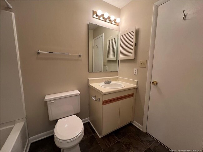 Photo - 663 Bartons Landing Pl