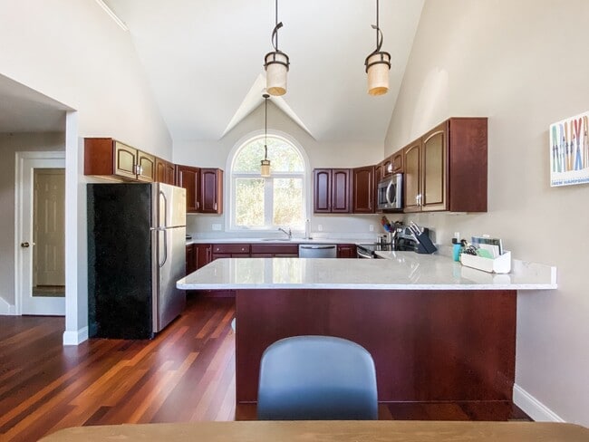 Photo - 52 Weeping Birches Ln