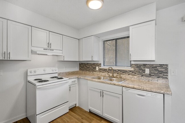 Waynedale Circle Apartments