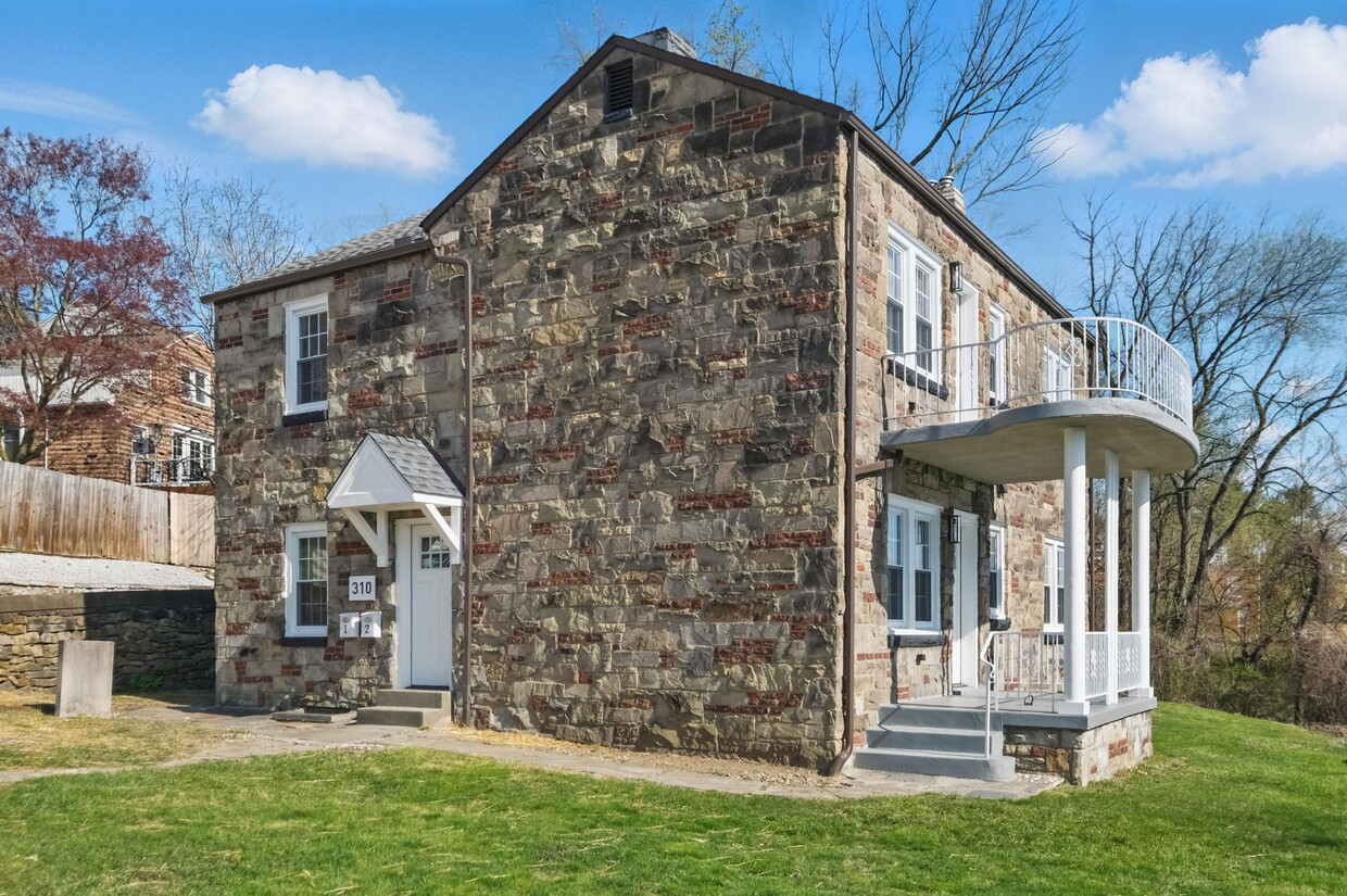 Photo - 310 W Riverview Ave (Pittsburgh, PA)