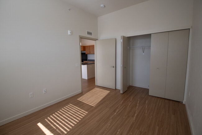 Photo - 720 W Washington Ave Unit 301