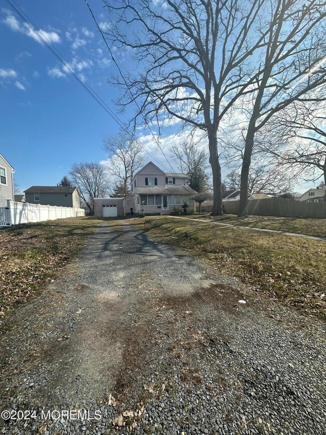 Photo - 56 Steiner Ave