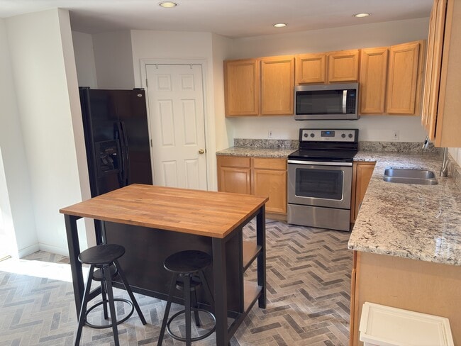 Photo - 2562 Creve Coeur Dr
