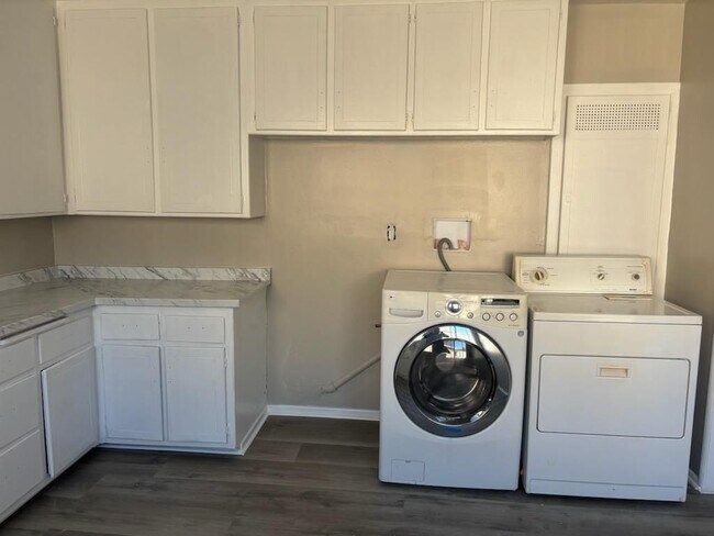 Photo - 636 Hardin Dr Unidad Apt. 4