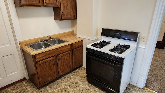 Photo - 125-125 1/2 N 2nd St Unidad 125 1/2 North 2nd Street