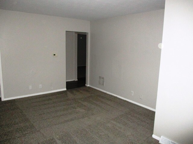 Photo - 3 Flora Way Unit .