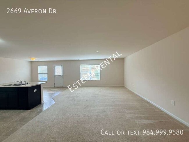 Photo - 2669 Averon Dr