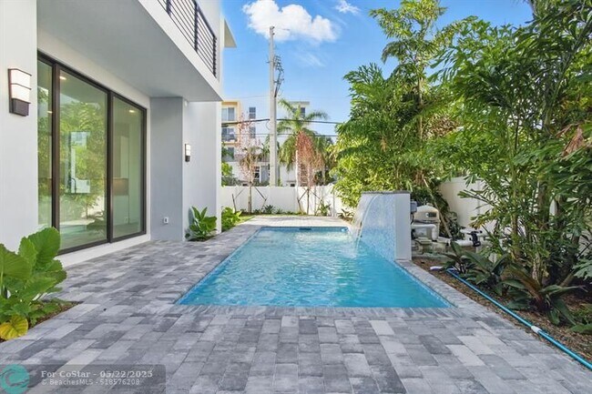 Photo - 204 Osceola Park Ln Townhome