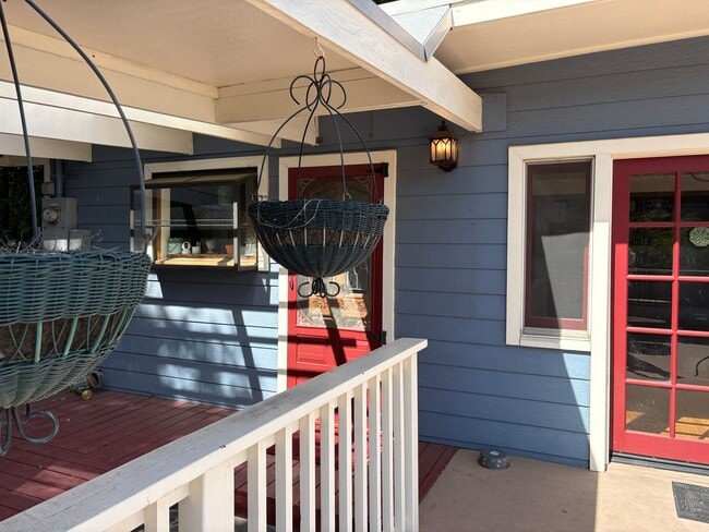 Photo - Views! Enchanting 2+1 Artists Retreat Nestled in Tujunga Hillsides