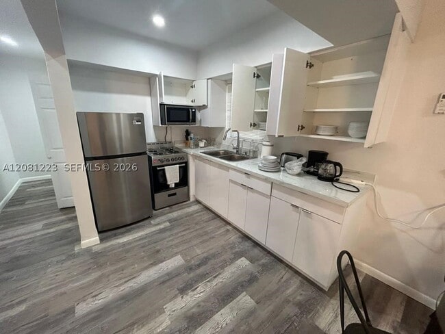 2655 SW 24th Ave Unit 4