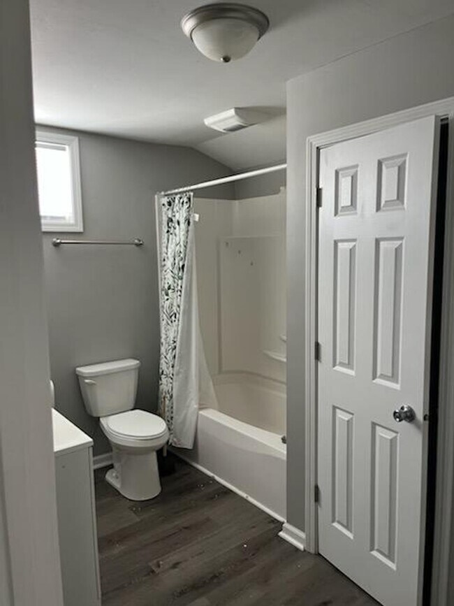 Photo - 1 Bedroom House in Country $650/Month Unit 2