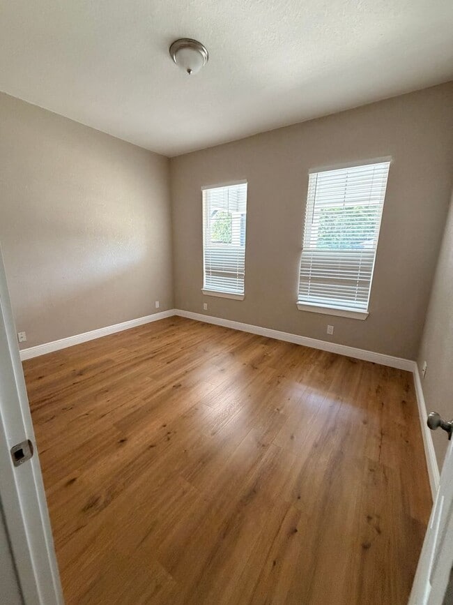 Photo - Beautiful 2/1 Home Available for Immediate Move In!
