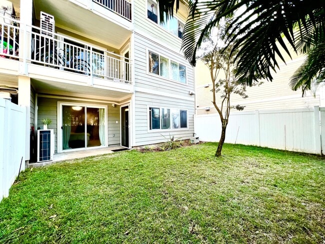 Building Photo - 95-060 Waikalani Dr Rental